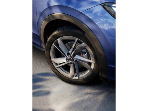 Volkswagen T-Roc Life First Edition | 'App-Connect' draadloze smartphone integratie | Automatische afstandsregelin... ActivLease financial lease