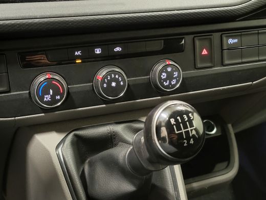Volkswagen Transporter 2.0TDI L2/H1 Dubbele Cabine Euro 6! ActivLease financial lease