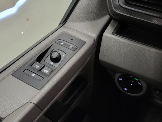 Volkswagen Transporter 2.0TDI L2/H1 Dubbele Cabine Euro 6! ActivLease financial lease
