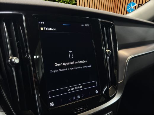 Volvo  V60 2.0 T6 Plug-in hybrid AWD Core Bright | Camera | CarPlay | Keyless | Navi ActivLease financial lease