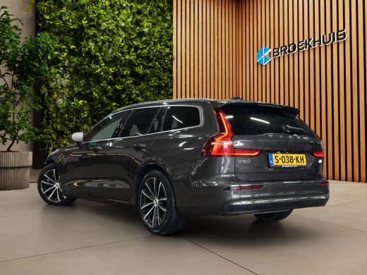 Volvo  V60 2.0 T6 Plug-in hybrid AWD Core Bright | Camera | CarPlay | Keyless | Navi ActivLease financial lease