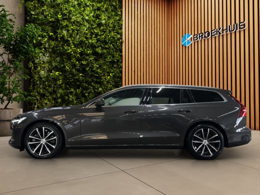 Volvo  V60 2.0 T6 Plug-in hybrid AWD Core Bright | Camera | CarPlay | Keyless | Navi ActivLease financial lease