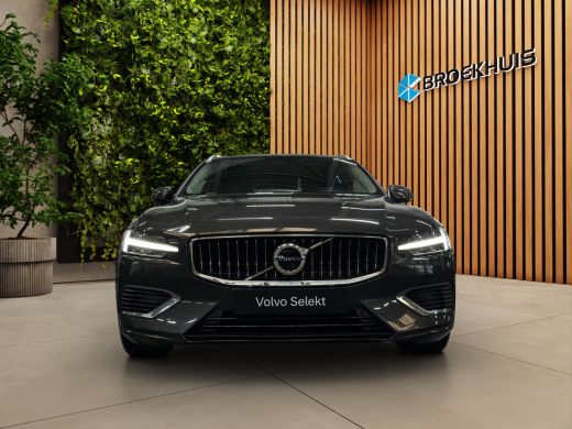 Volvo  V60 2.0 T6 Plug-in hybrid AWD Core Bright | Camera | CarPlay | Keyless | Navi ActivLease financial lease