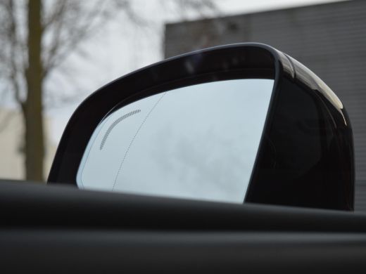 Volvo  XC40 1.5 T5 Recharge Ultimate Dark | Leder | Pano ActivLease financial lease