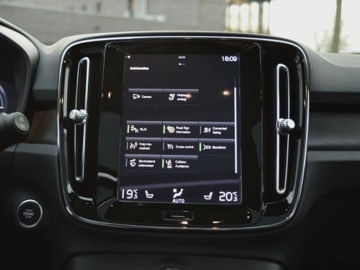 Volvo  XC40 1.5 T5 Recharge Ultimate Dark | Leder | Pano ActivLease financial lease