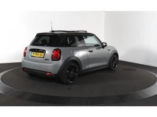 Mini Electric Camden Plus Edition 33 kWh | Achterbank in delen neerklapbaar | Achteruitrijcamera | Airco (autom...