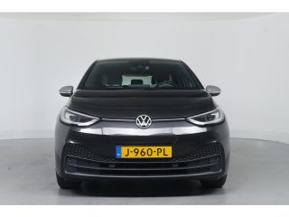 Volkswagen ID.3 First Plus 58 kWh | LED | Cruise Adaptive | Trekhaak | Navi | Stoelverwarming | Clima | Camera | ...