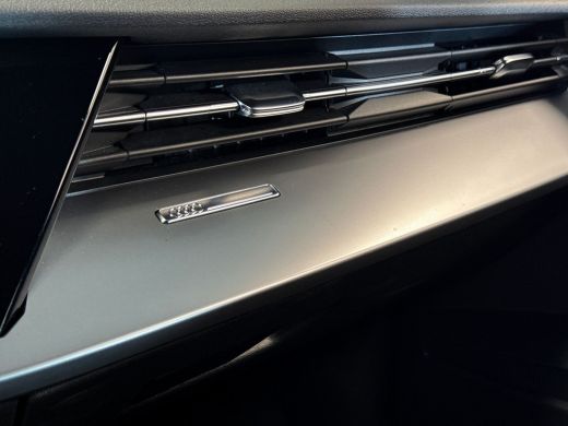 Audi A3 Sportback 30 115pk TFSI Pro Line Parkeersensoren achter | Cruise control | Licht & regensensor ActivLease financial lease