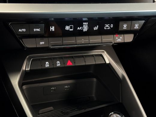 Audi A3 Sportback 30 115pk TFSI Pro Line Parkeersensoren achter | Cruise control | Licht & regensensor ActivLease financial lease