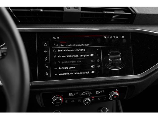 Audi Q3 35 TFSI Advanced edition 150 PK | Achteruitrijcamera | Carplay | Comfortsleutel | Dynam. Knipperl... ActivLease financial lease