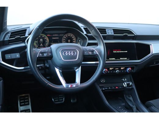 Audi Q3 45 TFSI e PHEV Automaat S-Line/Navigatie/Elektr.-trekhaak/Stoelverwarming/19-Inch/Keyfree ActivLease financial lease