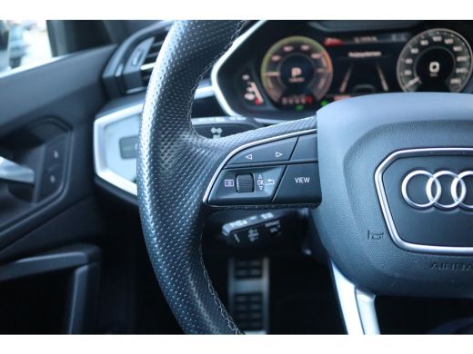 Audi Q3 45 TFSI e PHEV Automaat S-Line/Navigatie/Elektr.-trekhaak/Stoelverwarming/19-Inch/Keyfree ActivLease financial lease