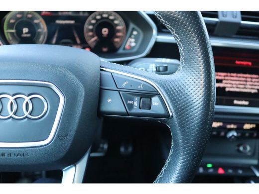 Audi Q3 45 TFSI e PHEV Automaat S-Line/Navigatie/Elektr.-trekhaak/Stoelverwarming/19-Inch/Keyfree ActivLease financial lease