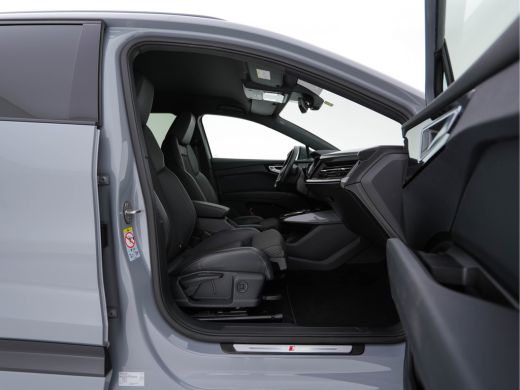 Audi Q4 e-tron 40 S-line Launch edition Competition 77 kWh [ 3-Fase-11kW ] {SOH-93%} (INCL-BTW) *HEATPUMP | LEAT... ActivLease financial lease