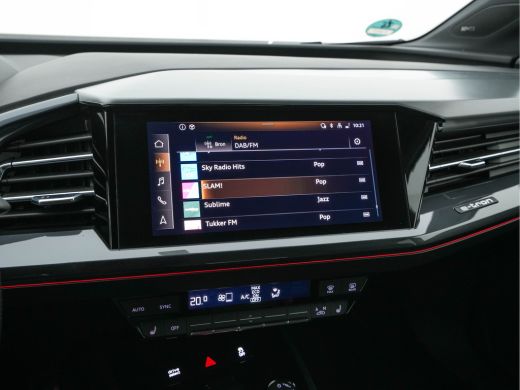 Audi Q4 e-tron 40 S-line Launch edition Competition 77 kWh [ 3-Fase-11kW ] {SOH-93%} (INCL-BTW) *HEATPUMP | LEAT... ActivLease financial lease