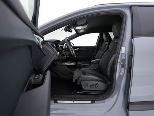Audi Q4 e-tron 40 S-line Launch edition Competition 77 kWh [ 3-Fase-11kW ] {SOH-93%} (INCL-BTW) *HEATPUMP | LEAT... ActivLease financial lease