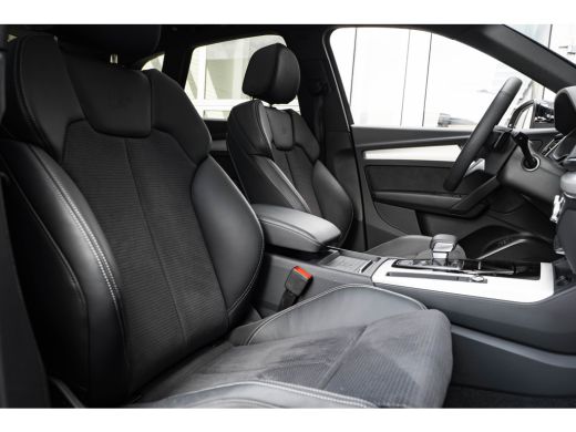 Audi Q5 55 TFSI e S edition Competition 367 PK | Trekhaak | 360 Camera |  Panoramadak | Elek. Verstelbare... ActivLease financial lease