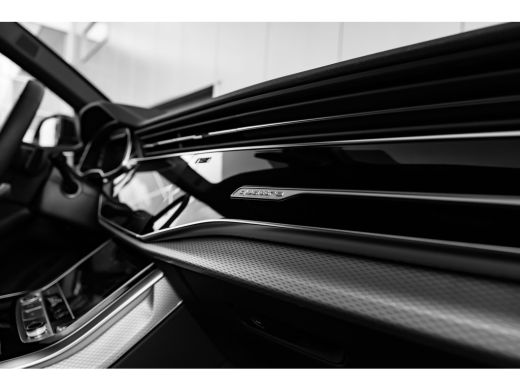 Audi Q8 60 TFSI e quattro Pro Line S Competition 490PK | Laser LED Koplampen | Supersport Stoelen | B&O A... ActivLease financial lease