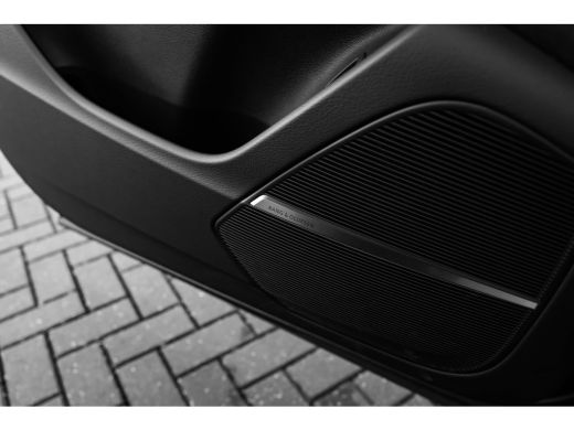 Audi Q8 60 TFSI e quattro Pro Line S Competition 490PK | Laser LED Koplampen | Supersport Stoelen | B&O A... ActivLease financial lease