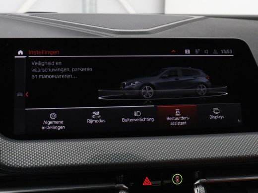 BMW 1 Serie 118i High Executive | Sport Line | Panoramadak | Leder | Stoelverwarming | Keyless | Live Cockpit... ActivLease financial lease