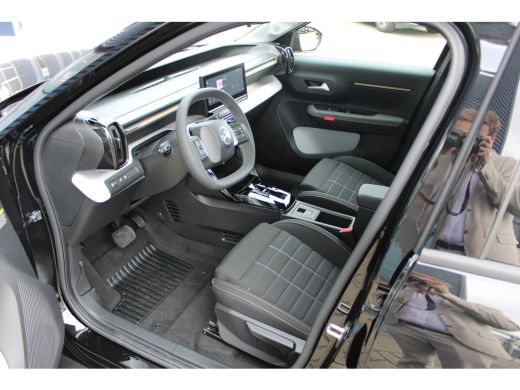 Citroën C3 Aircross 1.2 Hybrid 145pk Plus | Achterspoiler | Achteruitrijcamera | Alarm klasse 1(startblokkering) ActivLease financial lease