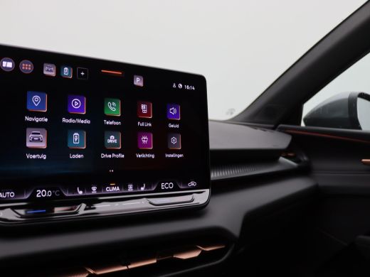 CUPRA Terramar 1.5 TSI e-Hybrid Business 204PK DSG Pano-Schuifdak, Trekhaak, 20" LM Velgen, Memorystoel, Keyless... ActivLease financial lease