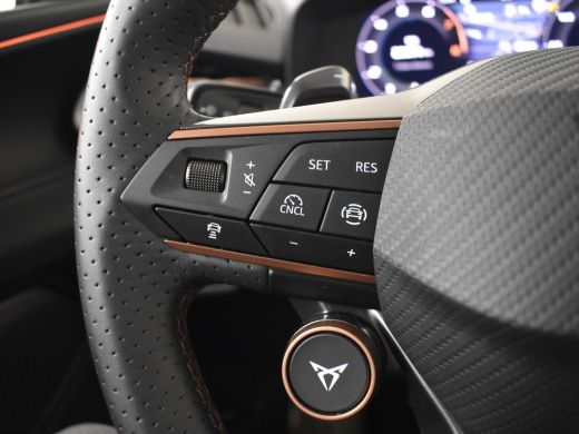 CUPRA Terramar 1.5 TSI e-Hybrid VZ America's CUP 272pk DSG/AUTO 360&deg; camera | Trekhaak | Adaptive cruise control... ActivLease financial lease