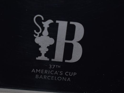 CUPRA Terramar 1.5 TSI e-Hybrid VZ America's CUP 272pk DSG/AUTO 360&deg; camera | Trekhaak | Adaptive cruise control... ActivLease financial lease