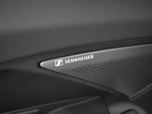 CUPRA Terramar 1.5 TSI e-Hybrid VZ America's CUP 272pk DSG/AUTO 360&deg; camera | Trekhaak | Adaptive cruise control... ActivLease financial lease