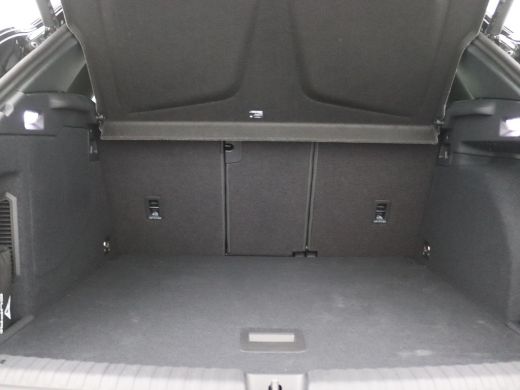 CUPRA Terramar 1.5 TSI e-Hybrid VZ Performance 272PK DSG Pano-Schuifdak, Trekhaak, 20" LM Velgen, Matrix-LED Ver... ActivLease financial lease