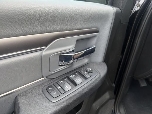 Dodge Ram 1500 1500 5.7 V8 4x4 Crew Cab 5'7 | Trekhaak | Powervalve | Bakflip| leren bekleding | Geheel rijklaar... ActivLease financial lease