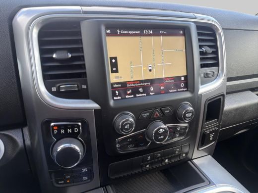 Dodge Ram 1500 1500 5.7 V8 4x4 Crew Cab 5'7 | Trekhaak | Powervalve | Bakflip| leren bekleding | Geheel rijklaar... ActivLease financial lease