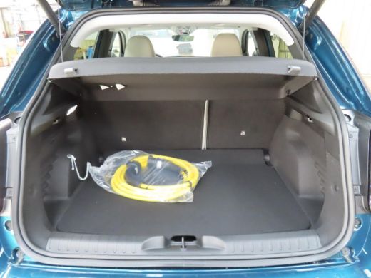 Fiat 600e La Prima 54 kWh | Massage | Vol-Leder | Adaptive Cruise | Elektr. Achterklep | Stoelverwarming | ... ActivLease financial lease