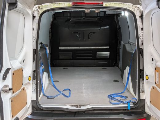 Ford Transit Connect 1.5 EcoBlue L2 Trend | Trekhaak | Laadruimte Betimmering | All-Season | Camera | Cruise | Navi | ActivLease financial lease