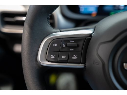 Jeep Avenger 1.2 e-Hybrid Summit | 8 Jaar Garantie | Winter Pack | Infotainment Pack | Camera | Navigatie | El... ActivLease financial lease