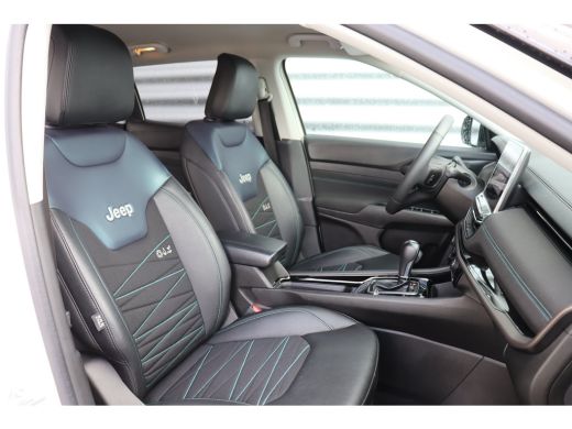 Jeep Compass 4XE 240PK PLUG-IN HYBRID ELECTRIC UPLAND AUTOMAAT / NAVI / LEDER / CLIMA / FULL-LED / CAMERA / 18... ActivLease financial lease