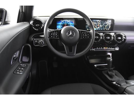 Mercedes-Benz A-Klasse 160 *1ste Eigenaar*Navigatie*Parkassist*Carplay* ActivLease financial lease