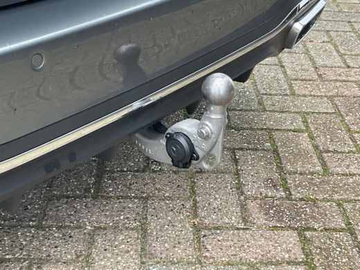 Mercedes-Benz C-Klasse Estate 180 AMG Line Pano Burmester Memory HUD Trekhaak Leer Verw+Ventilatie BOMVOL! ActivLease financial lease