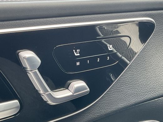 Mercedes-Benz C-Klasse Estate 180 AMG Line Pano Burmester Memory HUD Trekhaak Leer Verw+Ventilatie BOMVOL! ActivLease financial lease