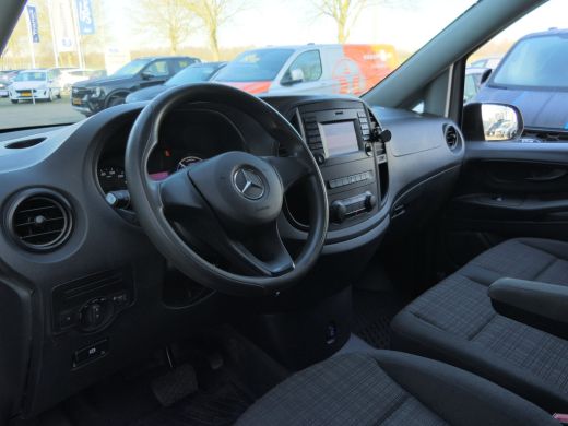Mercedes-Benz eVito Lang 41 kWh | Lage Km-Stand! | Camera | Bluetooth | Laadruimte Pakket | Stoelverwarming ActivLease financial lease