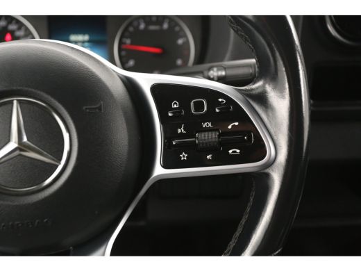 Mercedes-Benz Sprinter 214 CDI L2H2 | Aut. | Airco | Adap. Cruise | Camera | 3 Zits | Carplay | Trekhaak ActivLease financial lease