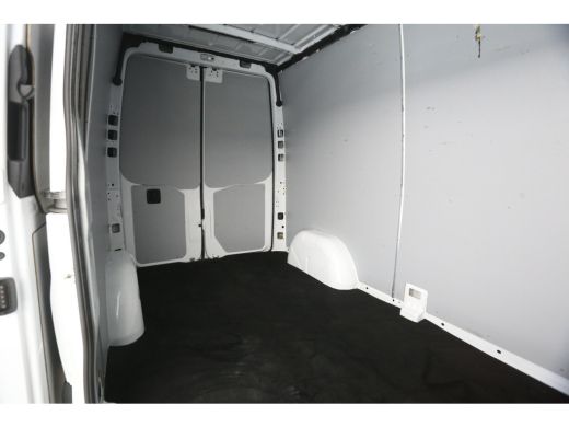 Mercedes-Benz Sprinter 214 CDI L2H2 | Aut. | Airco | Adap. Cruise | Camera | 3 Zits | Carplay | Trekhaak ActivLease financial lease