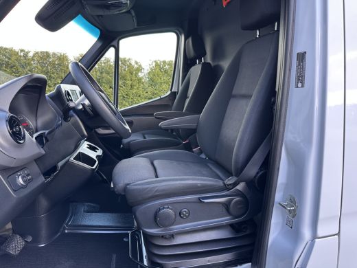 Mercedes-Benz Sprinter 317 CDI 170 PK 9G-TRONIC / L3H3 / ZEER NETJES !! / 1e EIG. / CAMERA / CRUISE / NAVI / AIRCO ActivLease financial lease