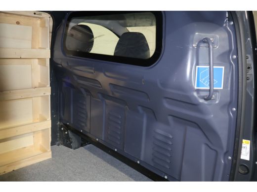 Mercedes-Benz Vito 119 CDI Airco Navigatie Camera Trekhaak ActivLease financial lease