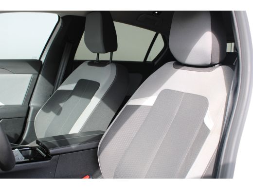 Opel Astra 1.2 Business Edition | Camera | Navigatie | Stoel- & stuurverwarming | AGR bestuurderstoel | LED ... ActivLease financial lease