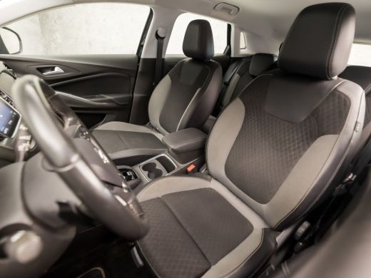 Opel Grandland X 1.6 Turbo Hybrid Elegance 229Pk Automaat (APPLE CARPLAY, GROOT NAVI, 360 CAMERA, KEYLESS, TREKHAA... ActivLease financial lease