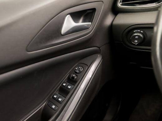 Opel Grandland X 1.6 Turbo Hybrid Elegance 229Pk Automaat (APPLE CARPLAY, GROOT NAVI, 360 CAMERA, KEYLESS, TREKHAA... ActivLease financial lease