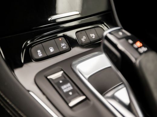 Opel Grandland X 1.6 Turbo Hybrid Elegance 229Pk Automaat (APPLE CARPLAY, GROOT NAVI, 360 CAMERA, KEYLESS, TREKHAA... ActivLease financial lease