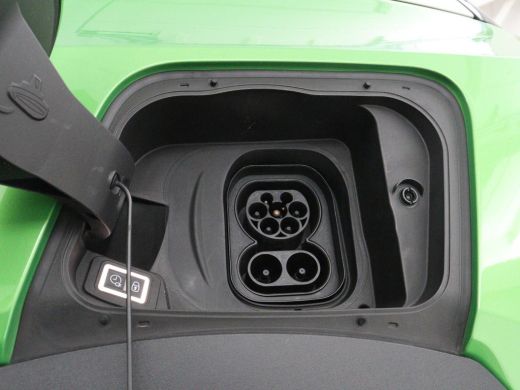 Opel Mokka-e Ultimate 50 kWh | SOH 90% | 3 Fase | Stoelverwarming | Leder/Alcantara | Warmtepomp | Adaptive cr... ActivLease financial lease