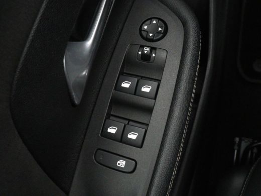 Opel Mokka-e Ultimate 50 kWh | SOH 90% | 3 Fase | Stoelverwarming | Leder/Alcantara | Warmtepomp | Adaptive cr... ActivLease financial lease